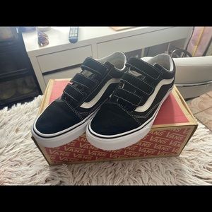 Velcro vans